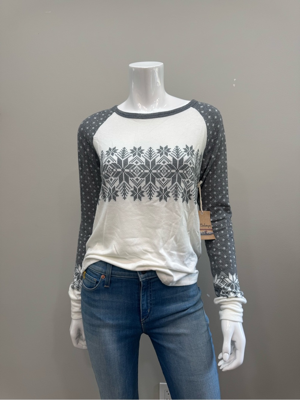 P.J. SALVAGE Snowed In Snowflake Raglan Long Sleeve Top Gray White Small